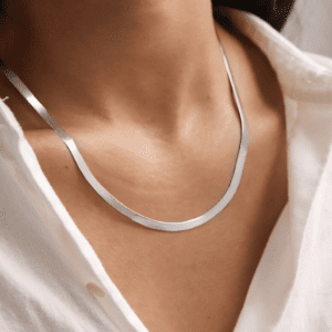 Collier snake argent